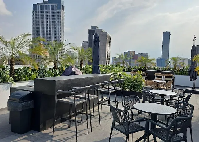 New With Amenities Apartamento